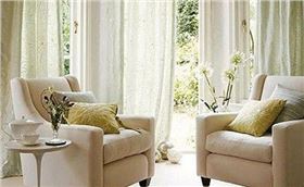 選擇窗簾色調(diào)有講究，炎炎夏日給你不一樣的清涼